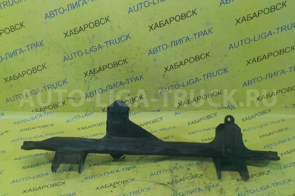 Кронштейн Mitsubishi Canter 4D33 Кронштейн 4D33 1999  MC063629