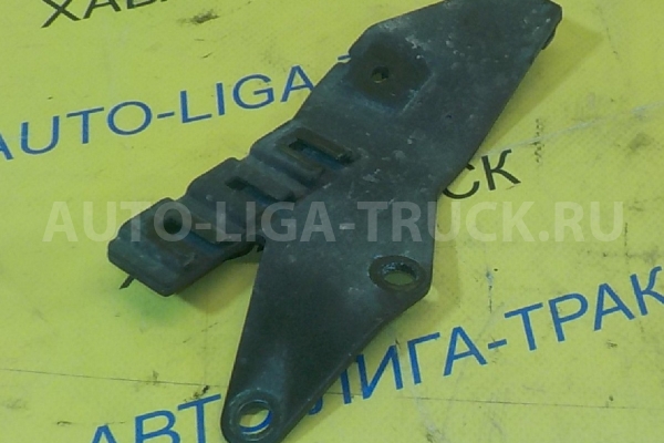 Кронштейн Mitsubishi Canter 4D33 Кронштейн 4D33 1999  ALT-000726