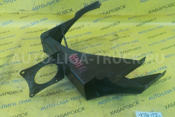 Кронштейн Mitsubishi Canter 4M50 Кронштейн 4M50 2005  ALT-000688