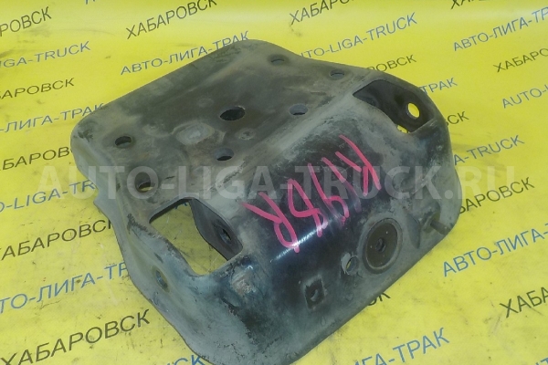 Кронштейн Mitsubishi Canter 4M51 Кронштейн 4M51 2003  MK335261