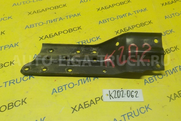 Кронштейн Mitsubishi Canter 4M51 Кронштейн 4M51 2001  MC081108
