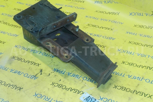 Кронштейн Nissan Atlas KA20DE Кронштейн  2003  95121-5T033