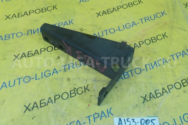 Кронштейн Nissan Atlas TD27 Кронштейн TD27 1996  16419-3T100