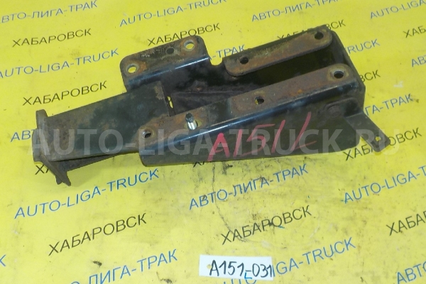 Кронштейн Nissan Atlas TD27 Кронштейн TD27 1997  95121-5T430