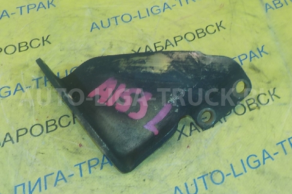 Кронштейн Nissan Atlas TD27 Кронштейн TD27 1996 30430-02N00 Кронштейн Nissan Atlas TD27 Кронштейн TD27 1996 30430-02N00