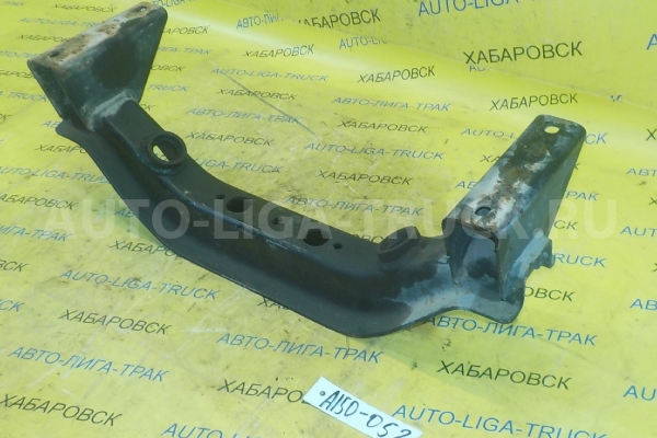 Кронштейн Nissan Atlas TD27 Кронштейн TD27 2000  54701-T6001