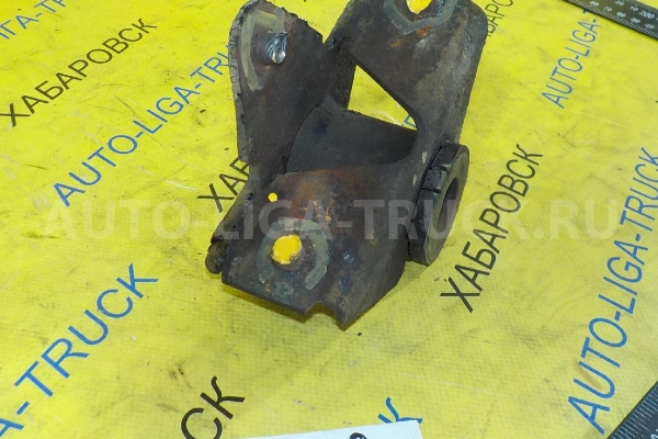 Кронштейн рессоры Isuzu Elf 4HG1 Кронштейн рессоры 4HG1 1996  8-94258-091-0