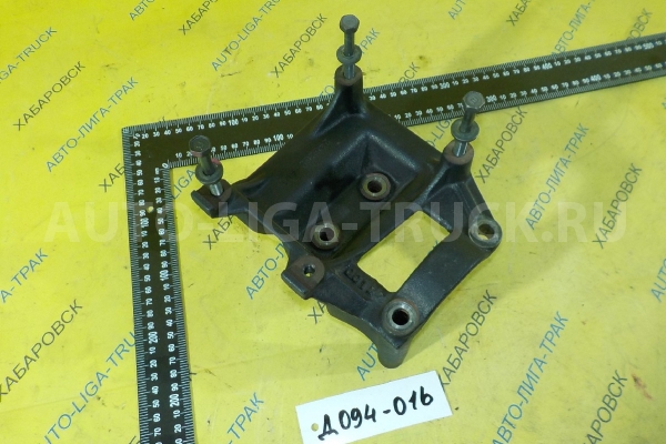 Кронштейн Toyota Dyna, Toyoace 4B Кронштейн 4B 2001  88345-37100