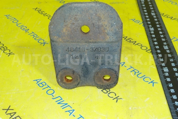 Кронштейн Toyota Dyna, Toyoace S05D Кронштейн S05D 2002  48419-37030