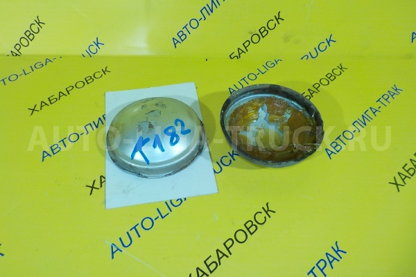 Крышка Mitsubishi Canter 4D35 Крышка 4D35 1999  MB060563