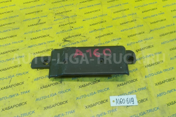Крышка Nissan Atlas QD32 Крышка QD32 1998  272860T110