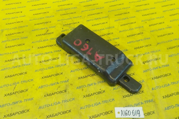 Крышка Nissan Atlas QD32 Крышка QD32 1998  272860T110