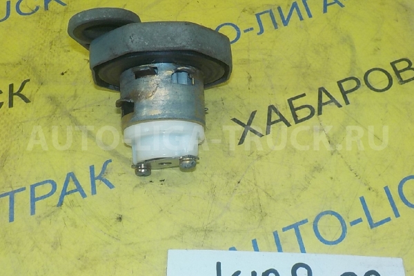 Крышка топливного бака Mitsubishi Canter 4M51 Крышка топливного бака 4M51 2003  MC995804