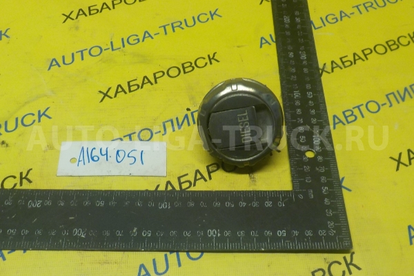 Крышка топливного бака Nissan Atlas TD27 Крышка топливного бака TD27 1991  17251-C7710