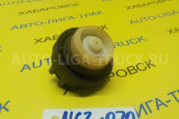 Крышка топливного бака Nissan Atlas TD27 Крышка топливного бака TD27 1995  17251-0T500
