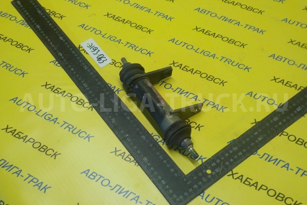 Кулиса Isuzu Elf 4BC2 Кулиса  1985  8-94101-241-6