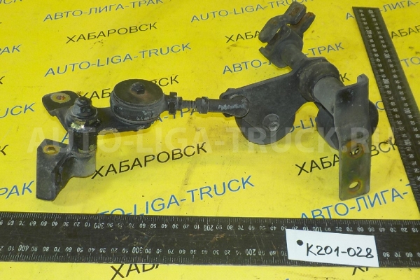 Кулиса Mitsubishi Canter 4M40 Кулиса 4M40 2000 ME697700 Кулиса Mitsubishi Canter 4M40 Кулиса 4M40 2000 ME697700