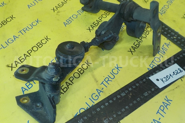 Кулиса Mitsubishi Canter 4M40 Кулиса 4M40 2000 ME697700 Кулиса Mitsubishi Canter 4M40 Кулиса 4M40 2000 ME697700
