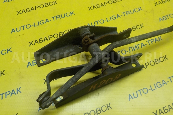 Кулиса Mitsubishi Canter 4M51 Кулиса 4M51 1997 MC124813 Кулиса Mitsubishi Canter 4M51 Кулиса 4M51 1997 MC124813