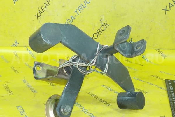 Кулиса Nissan Atlas BD30 Кулиса BD30 1995 34502-1T201 Кулиса Nissan Atlas BD30 Кулиса BD30 1995 34502-1T201