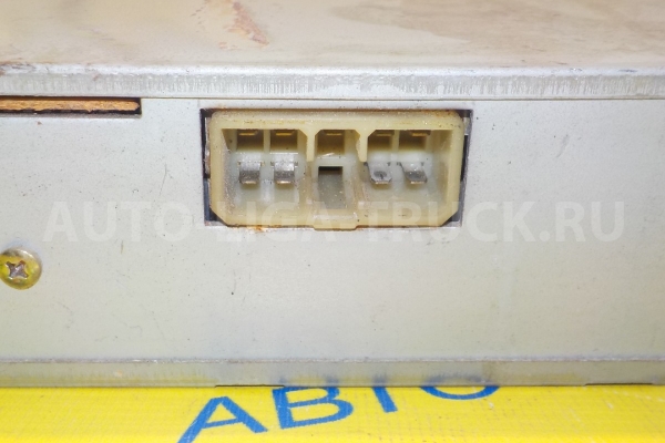 Магнитола Mitsubishi Canter 4D32 Магнитола 4D32 1990  MC134242