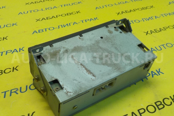 Магнитола Mitsubishi Canter 4D32 Магнитола 4D32 1990  MC134242