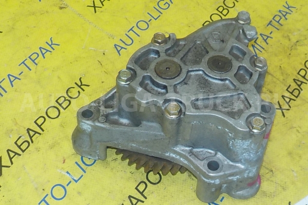 Маслонасос Mitsubishi Canter 4M51 Маслонасос 4M51 2001 ME220004 Маслонасос Mitsubishi Canter 4M51 Маслонасос 4M51 2001 ME220004