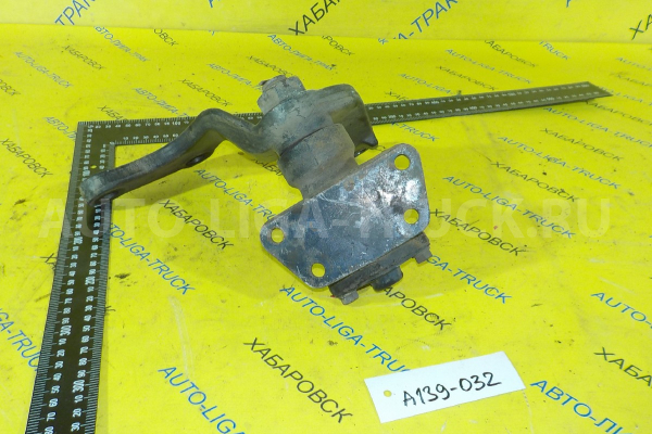 Маятник Nissan Atlas TD27 Маятник TD27 1996 48660-5T000 Маятник Nissan Atlas TD27 Маятник TD27 1996 48660-5T000