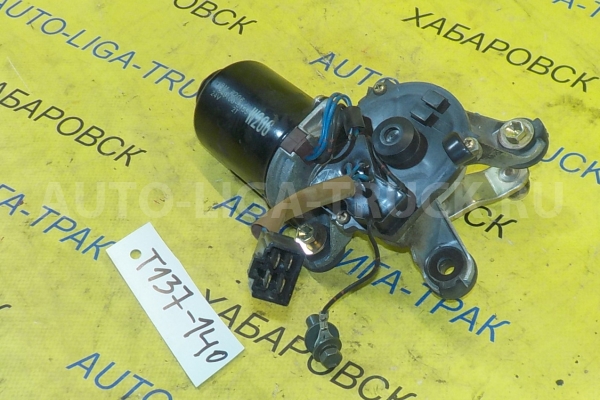 Мотор дворников Mazda Titan 4HF1 Мотор дворников 4HF1 1998  W207-67-340A