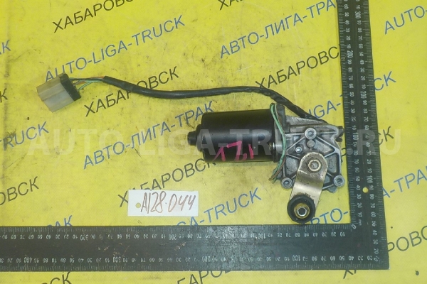 Мотор дворников Nissan Atlas TD27 Мотор дворников TD27 1993  28810-5T000