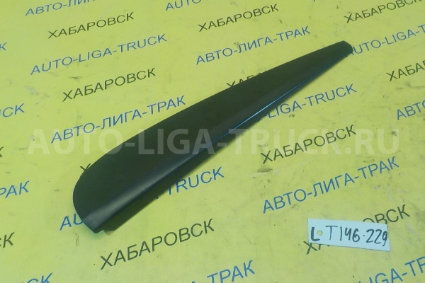 Накладка двери Mazda Titan WL Накладка двери WL 2002  W610-50-M20