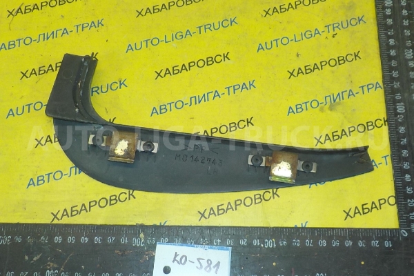 Накладка двери Mitsubishi Canter Накладка двери    MC142743