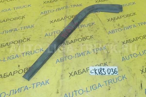 Накладка двери Mitsubishi Canter 4M40 Накладка двери 4M40 1996  MC146087