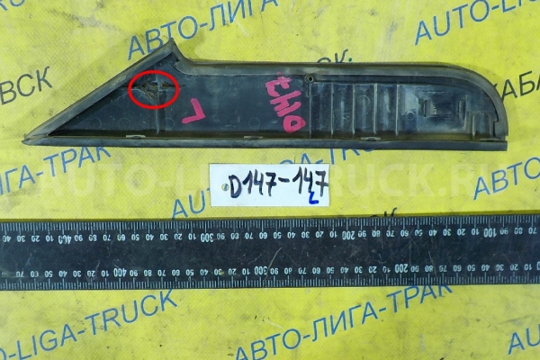 Накладка двери Toyota Dyna, Toyoace 15В Накладка двери  1995  67492-37010