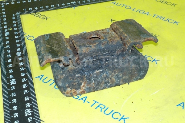 Накладка на рессору Toyota Dyna, Toyoace 5L Накладка на рессору 5L 2001 48303-25090 Накладка на рессору Toyota Dyna, Toyoace 5L Накладка на рессору 5L 2001 48303-25090
