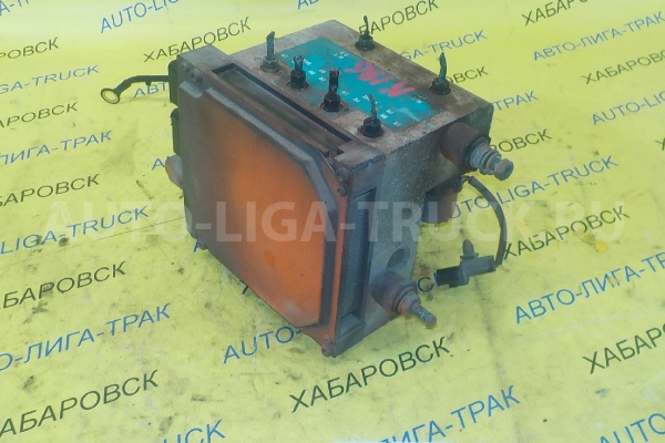 Насос ABS Mitsubishi Canter 4M51 Насос ABS 4M51 2000  MK326954