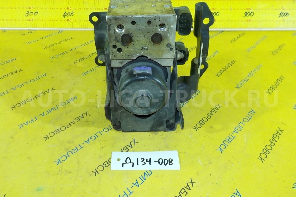 Насос ABS Toyota Dyna, Toyoace S05C Насос ABS S05C 2001  44540-37010