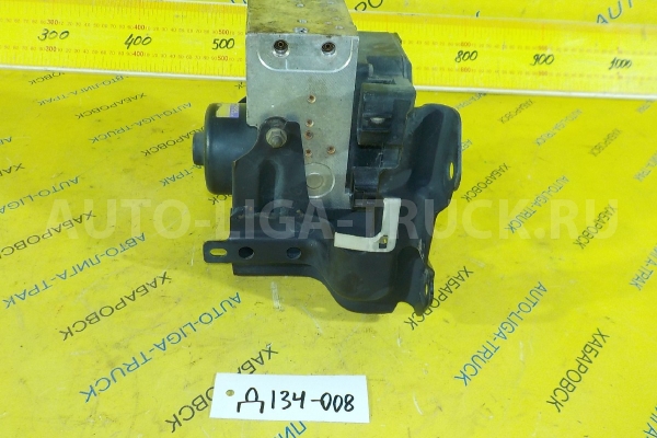 Насос ABS Toyota Dyna, Toyoace S05C Насос ABS S05C 2001  44540-37010