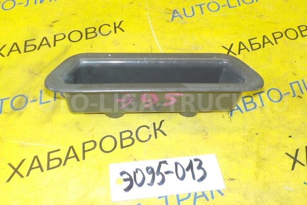 Обшивка двери Isuzu Elf 4HG1 Обшивка двери 4HG1 1999  8-97852-669-3