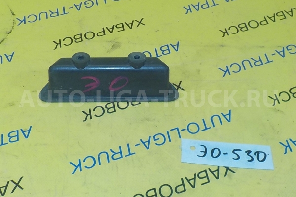Обшивка двери Isuzu Elf Обшивка двери    8-97852-669-3