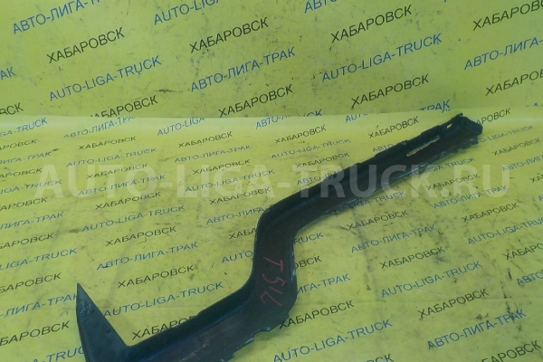 Обшивка двери Mazda Titan Обшивка двери    W201-68-461