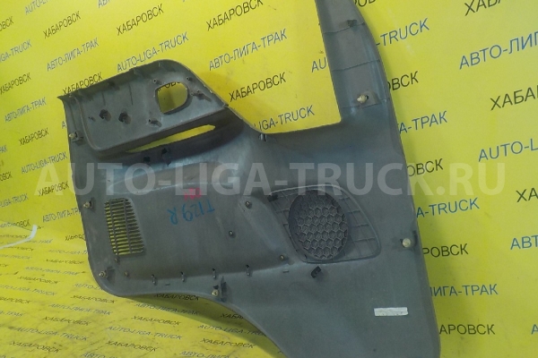 Обшивка двери Mazda Titan 4HG1 Обшивка двери 4HG1 2003  W631-68-420E