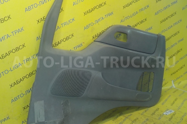 Обшивка двери Mazda Titan Обшивка двери    W631-68-420E