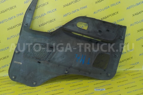 Обшивка двери Mazda Titan WL Обшивка двери WL 2002  W631-68-450E