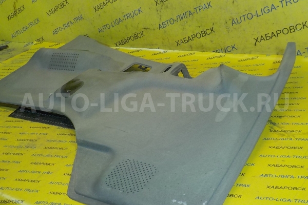 Обшивка двери Mitsubishi Canter 4M40 Обшивка двери 4M40 1994  MC142736