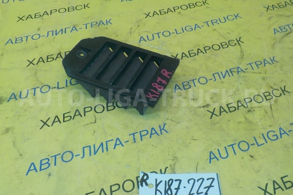 Обшивка двери Mitsubishi Canter 4M40 Обшивка двери 4M40 2003  MK403914