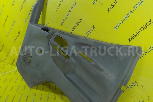 Обшивка двери Toyota Dyna, Toyoace S05C Обшивка двери S05C 2003  67777-37010