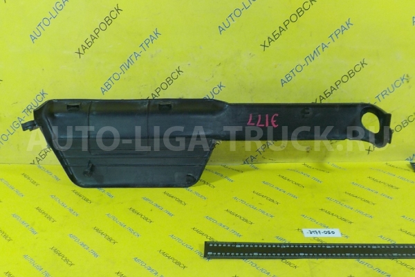 Обшивка Isuzu Elf Обшивка    8-97856-660-3