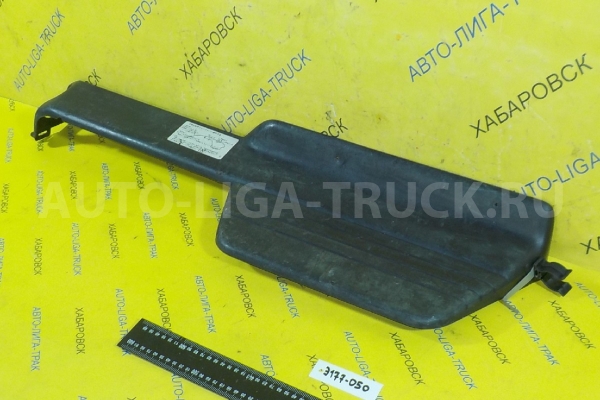 Обшивка Isuzu Elf Обшивка    8-97856-660-3