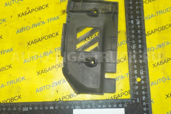 Обшивка Mitsubishi Canter 4D32 Обшивка 4D32 1990  MB392720